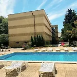 Kamenec Budget