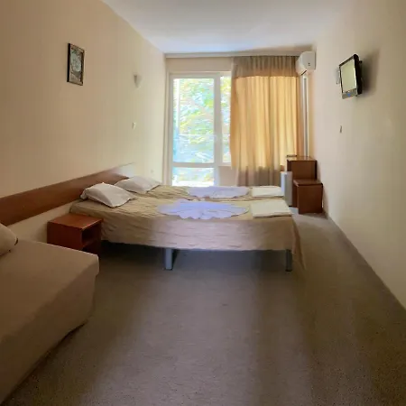 Kamenec Budget Hotel 2*