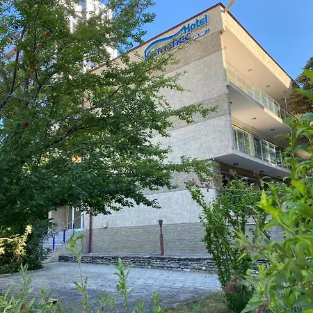 Kamenec Budget
